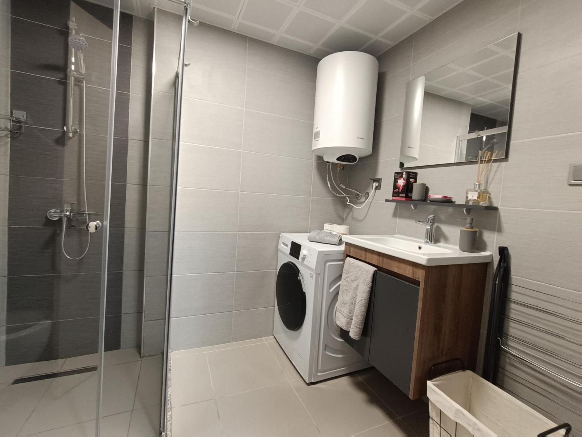 19Th & 18Th Floor Secure Apartments With Pool & Fitness & Parking Included In Price 스코페 외부 사진