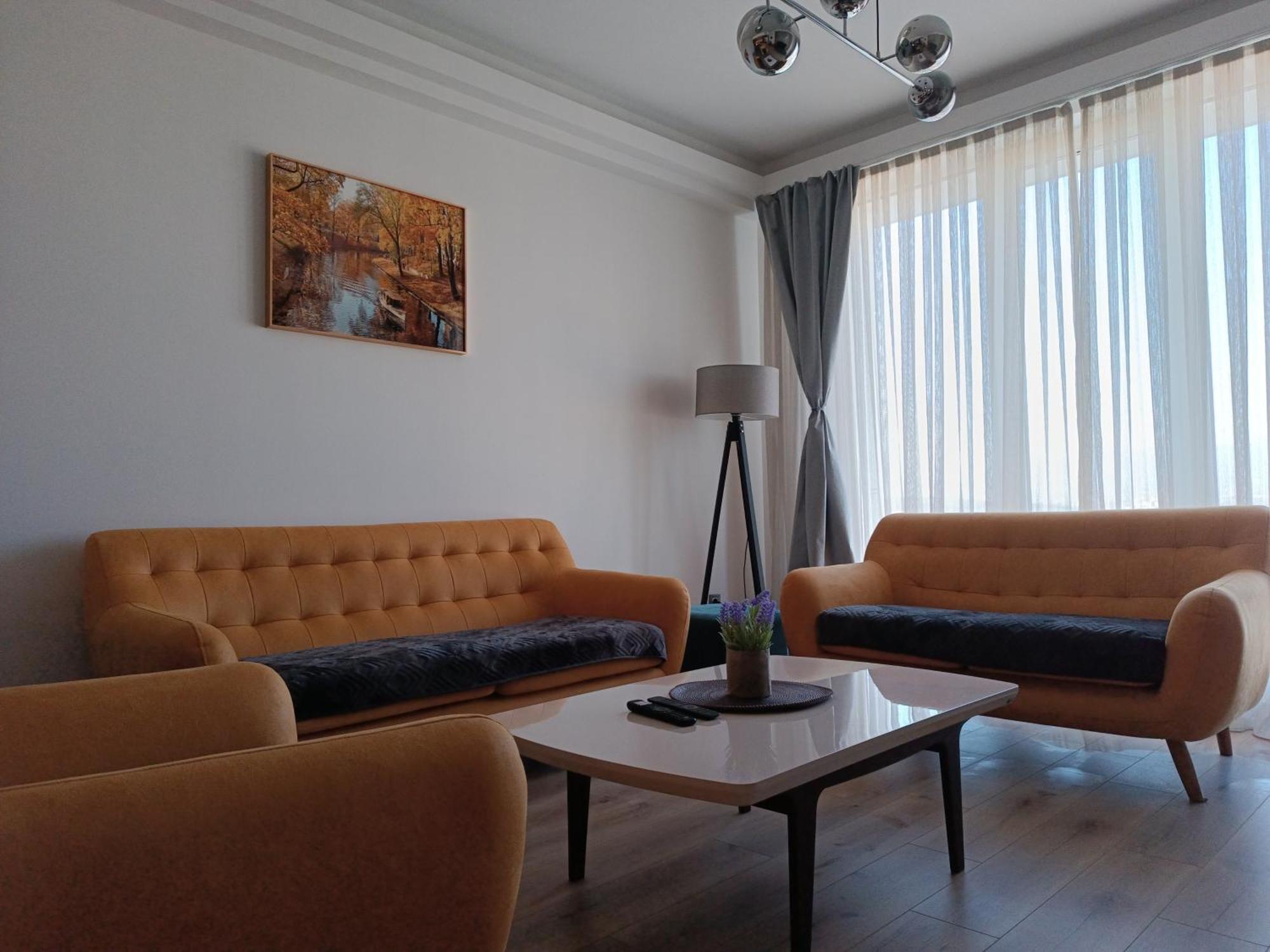 19Th & 18Th Floor Secure Apartments With Pool & Fitness & Parking Included In Price 스코페 외부 사진