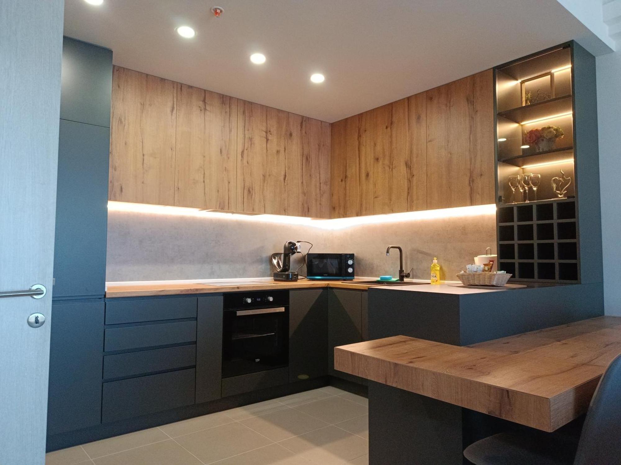19Th & 18Th Floor Secure Apartments With Pool & Fitness & Parking Included In Price 스코페 외부 사진